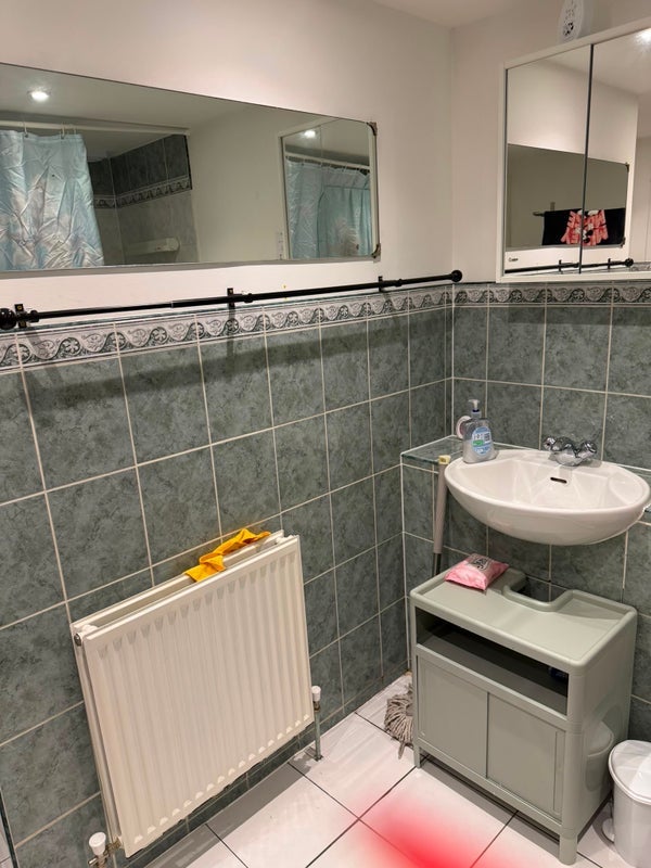 Room Elizabeth Fry Place in Greater London