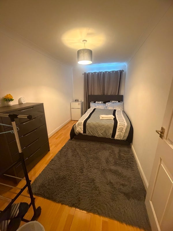 Room Elizabeth Fry Place in Greater London