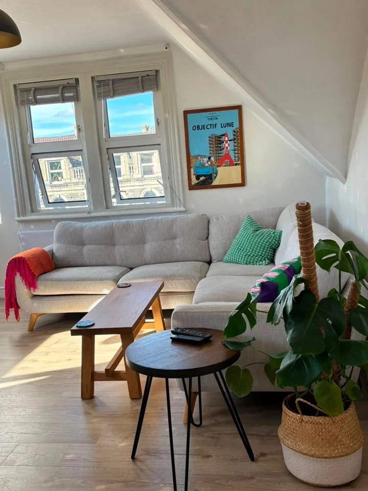 Flat Redland Road in Bristol