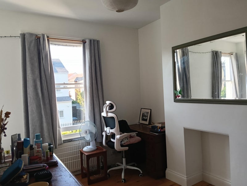 Room Wells House Road in Greater London