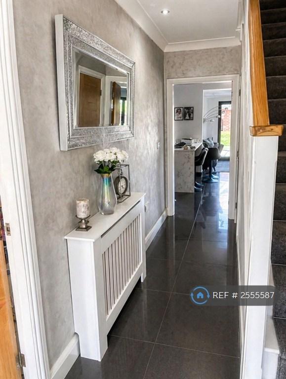 House Worlington Close in Chorley