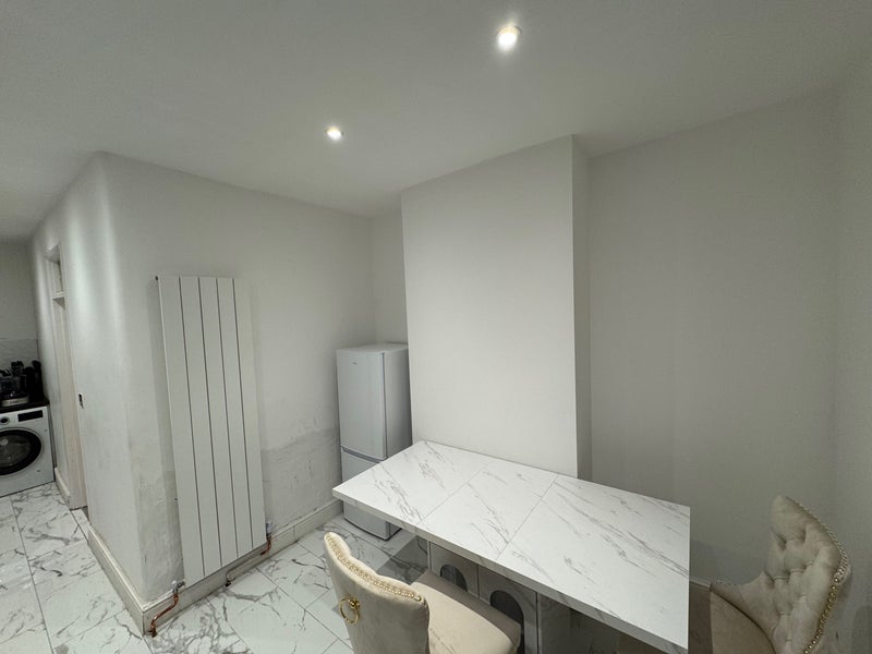 Room Raleigh Gardens in Greater London
