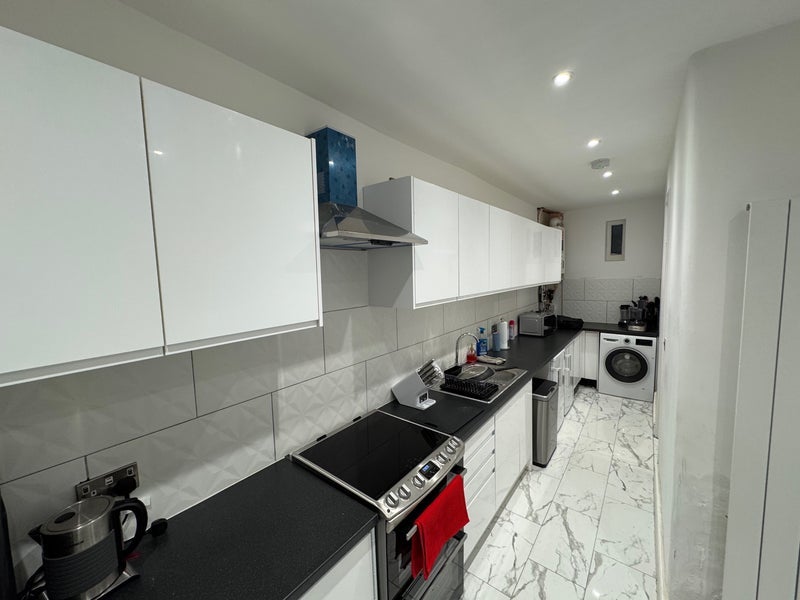 Room Raleigh Gardens in Greater London