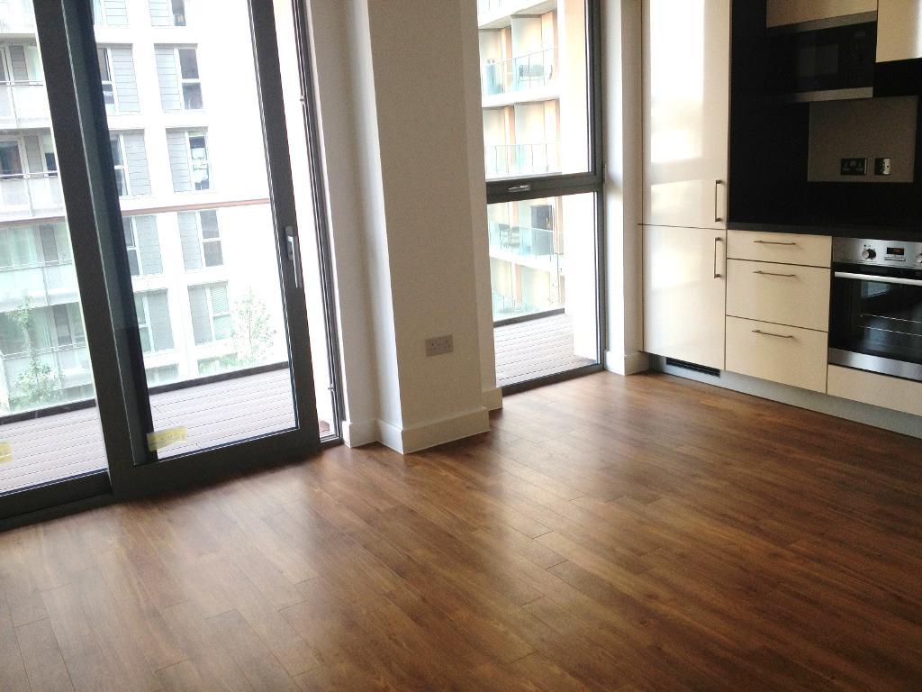 Flat Elmira Street in Greater London