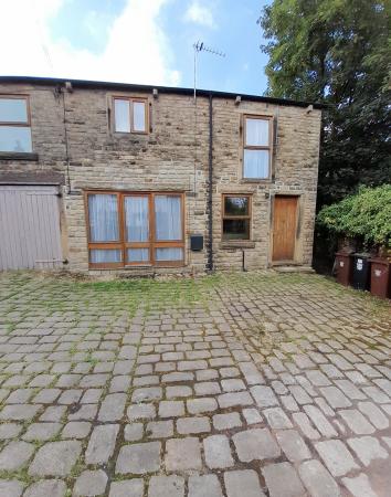 House Sunlaws Street in High Peak