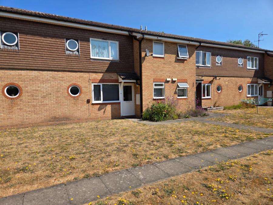 Flat Sandown Drive in Hereford