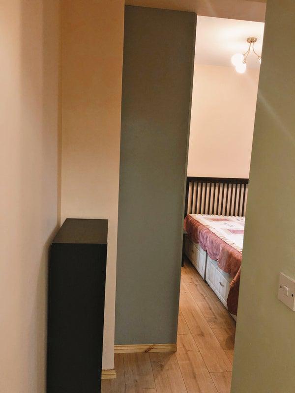 Room Whymark Avenue in Greater London