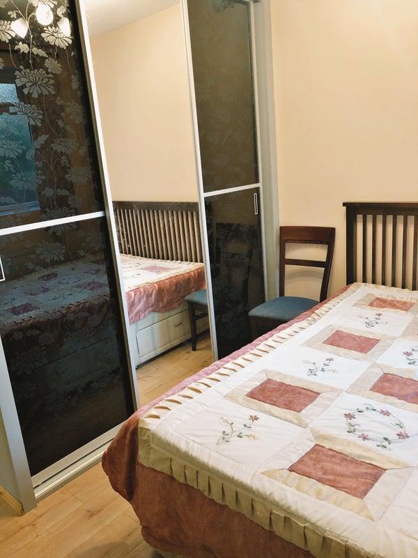 Room Whymark Avenue in Greater London