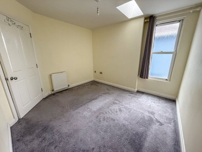 Flat Solsbro Road in Torquay