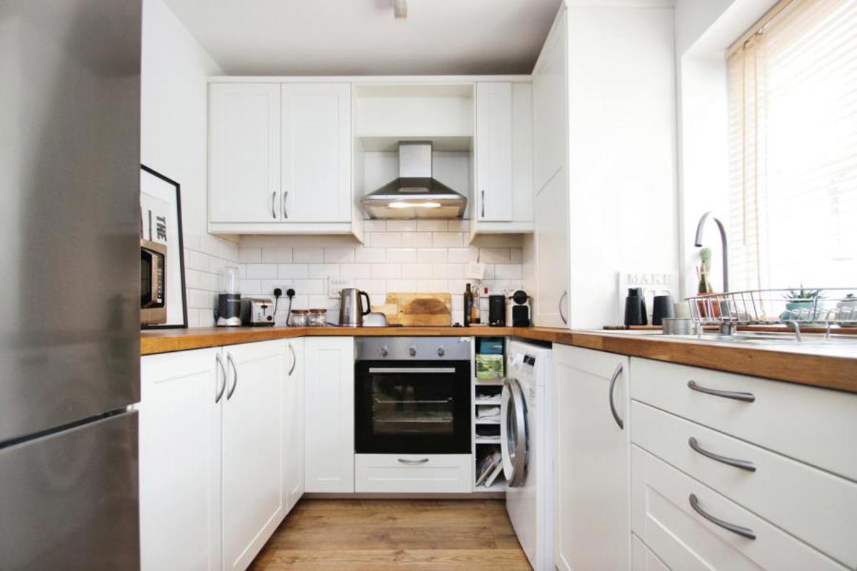Flat Cromwell Street in Bristol