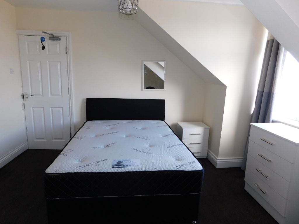 Room Prince Consort Road in Gateshead
