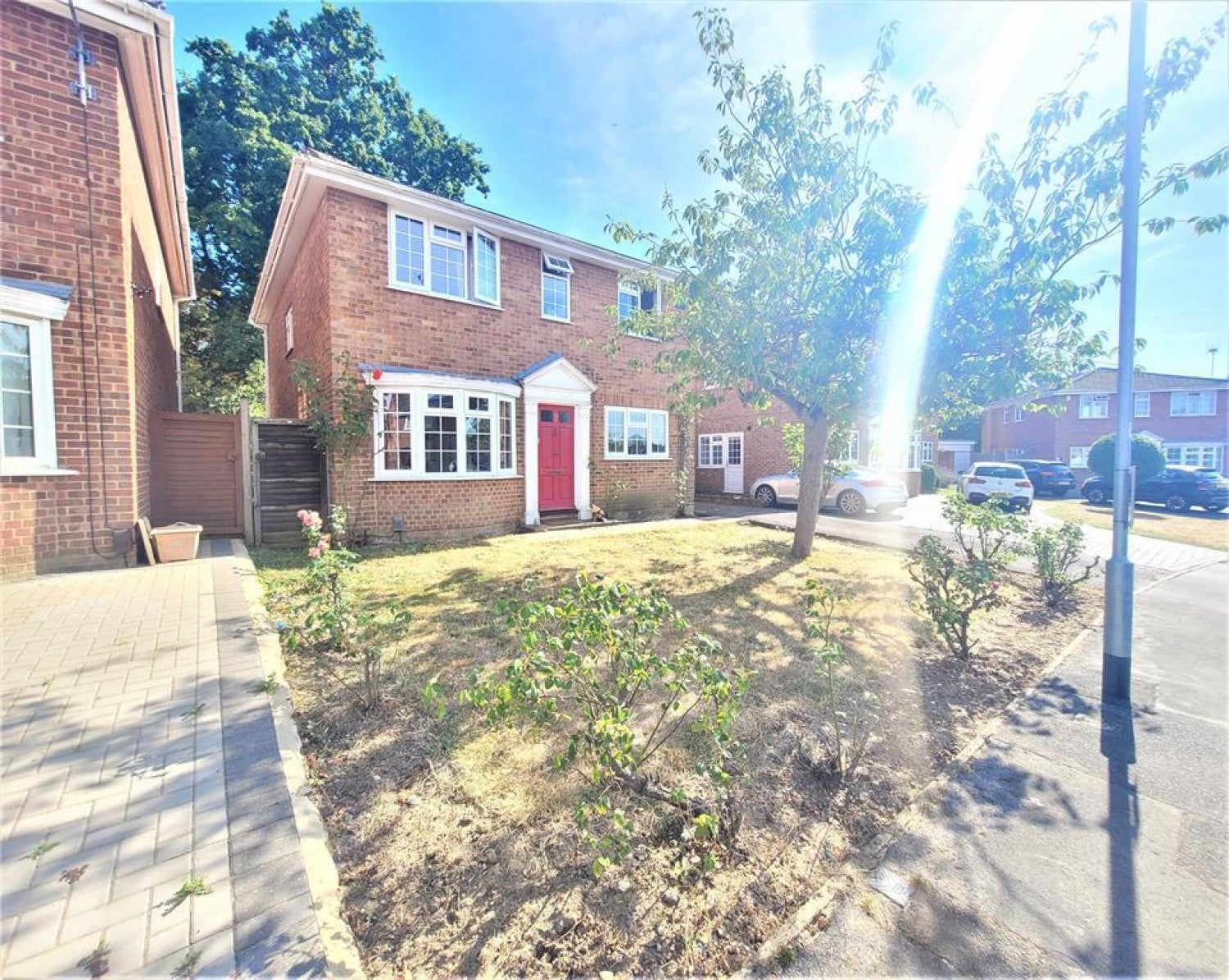 House Lenham Close in Winnersh