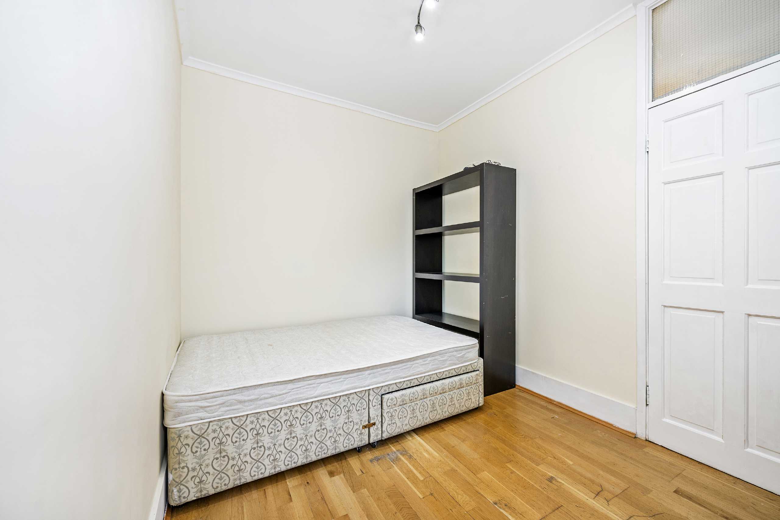 Flat Clerkenwell Road in Greater London