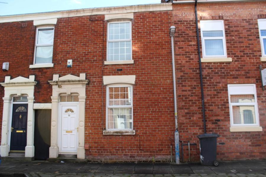 Flat Moorhall Street in Preston