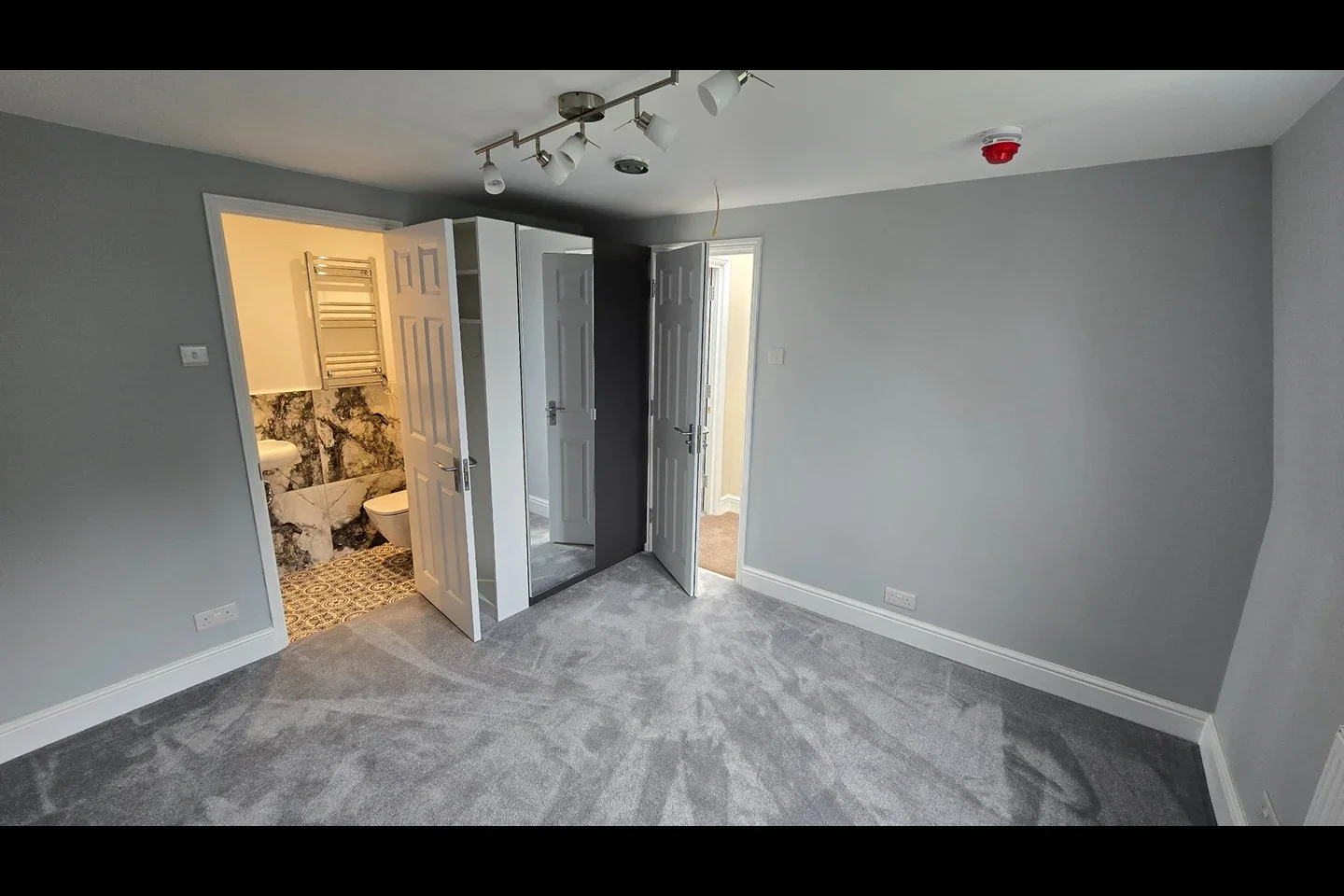 Room Blenheim Terrace in City of Westminster
