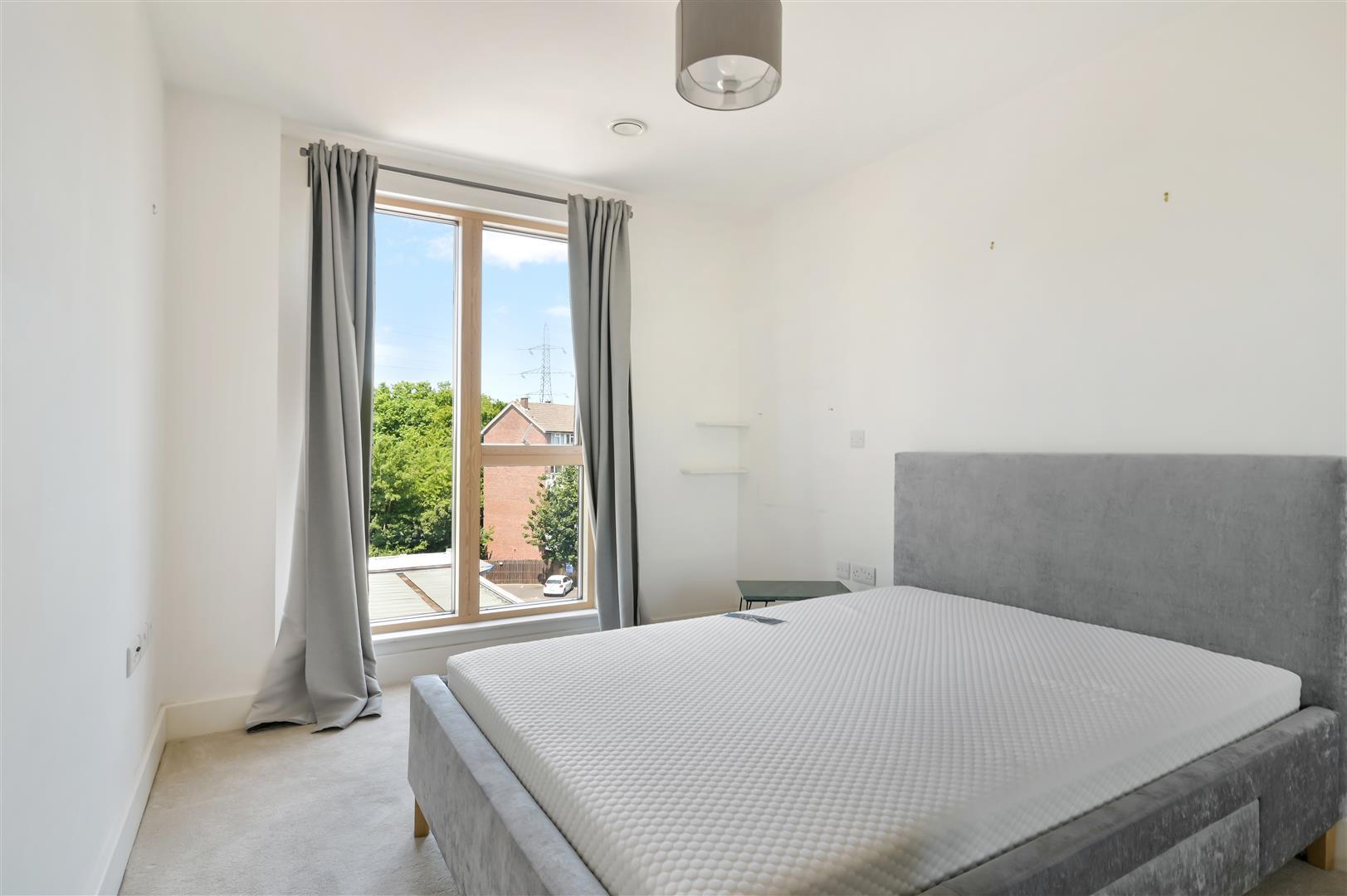 Flat Cavendish Road in Greater London