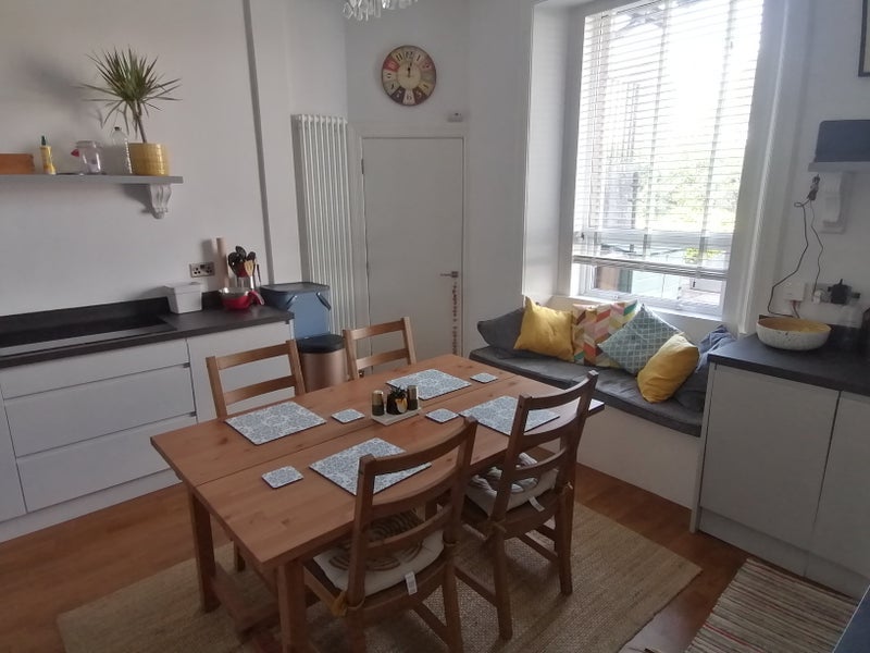 Room Saughton Avenue in City of Edinburgh