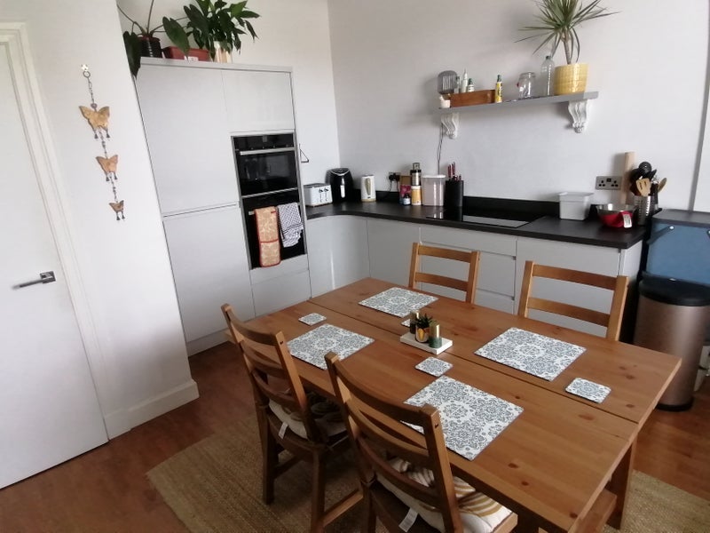 Room Saughton Avenue in City of Edinburgh