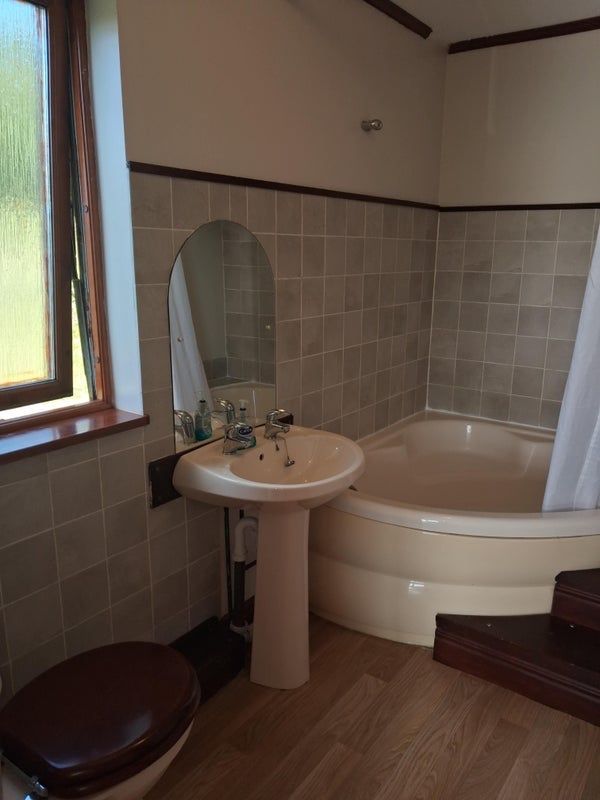 Room Ludlow Road in Hopton Wafers