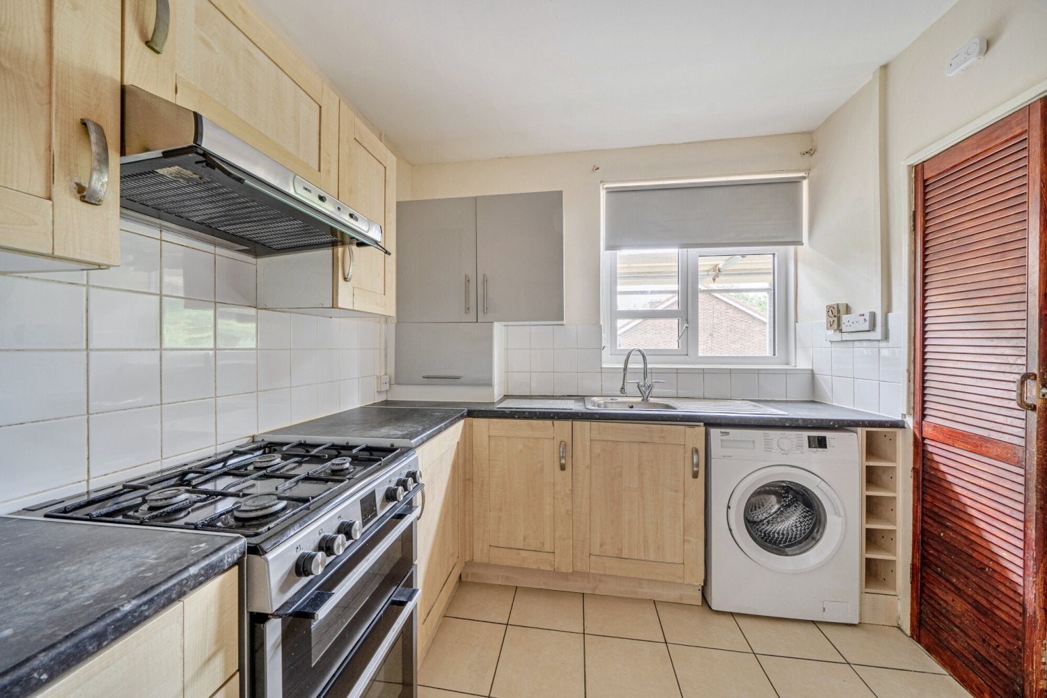 Flat Hall Drive in Greater London