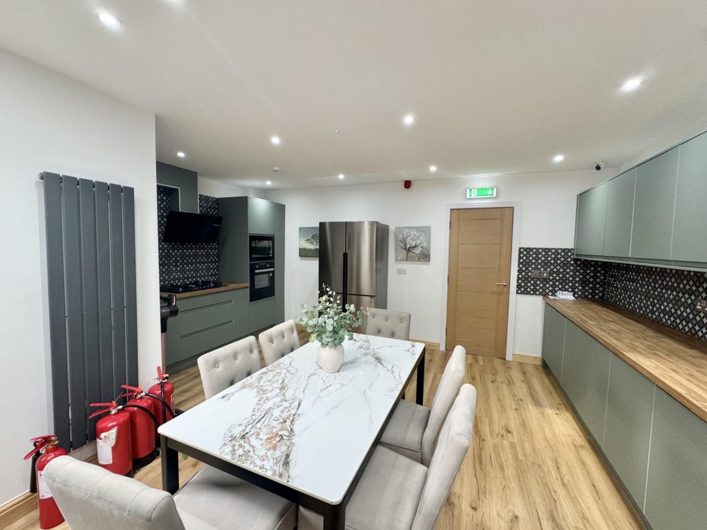 Room Salop Road in Sandwell