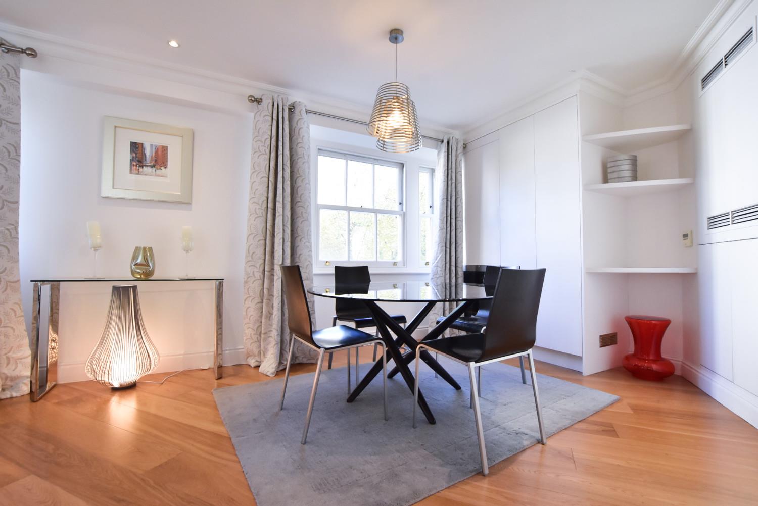 Flat Stanhope Gardens in Greater London