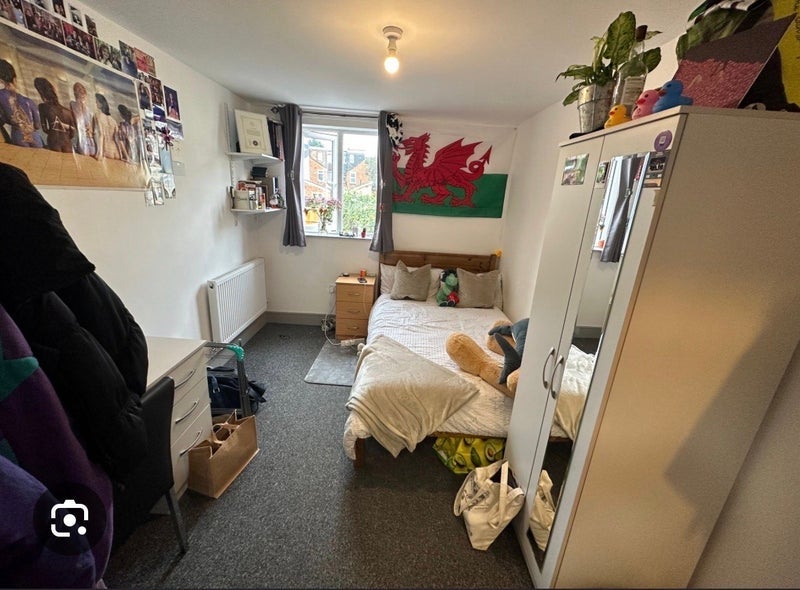 Room Bournbrook Road in Birmingham