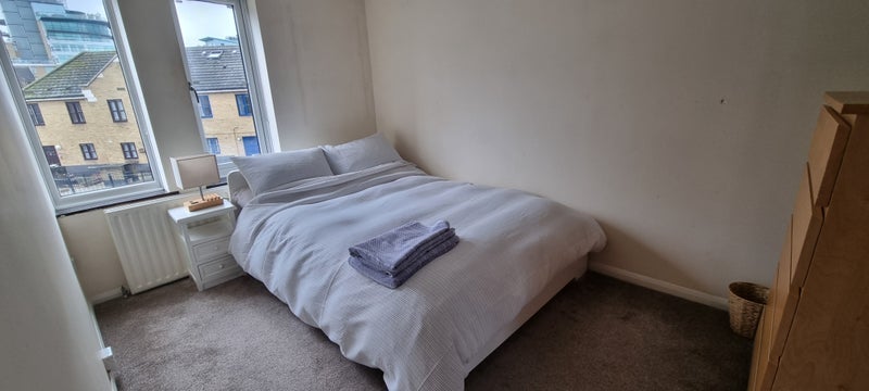 Room Torrington Place in Greater London