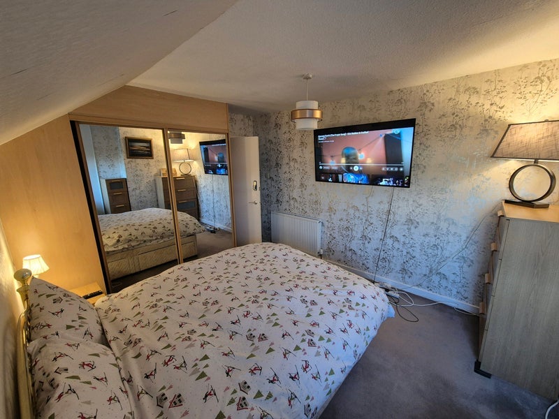 Room Croftfoot Drive in Fauldhouse