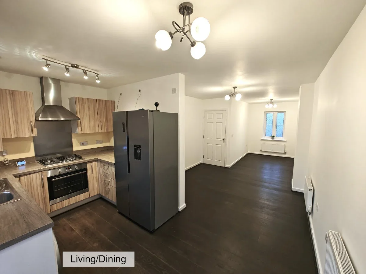 House Alpine Close in Epsom and Ewell
