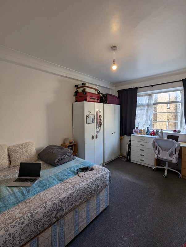 Room Edith Villas in Greater London