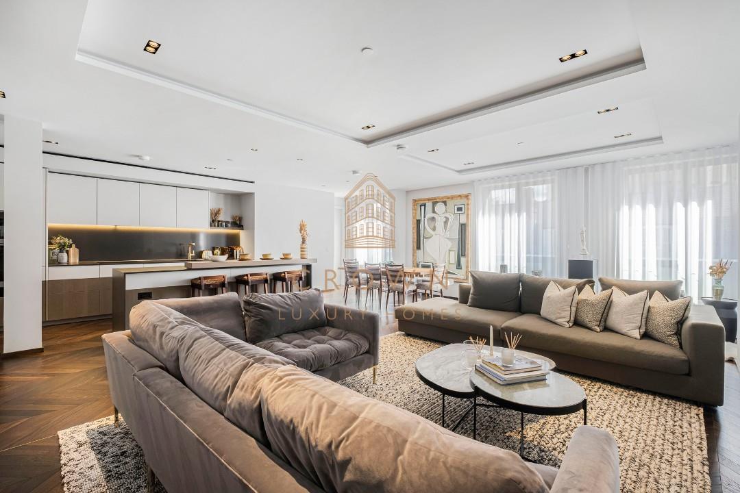 Flat Great Newport Street in City of Westminster