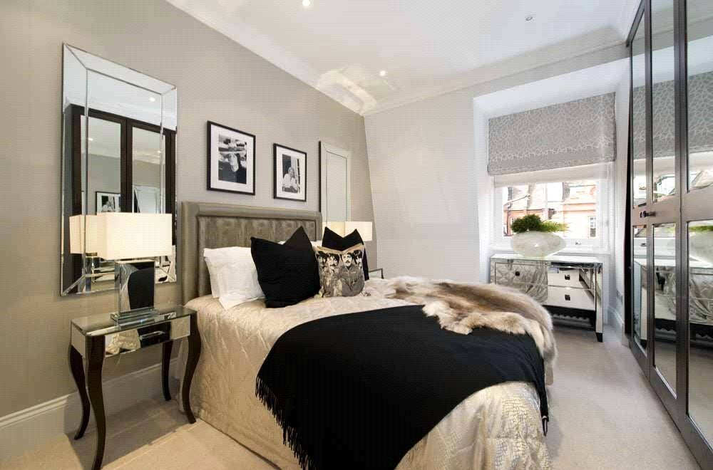 Flat Sloane Gardens in Greater London