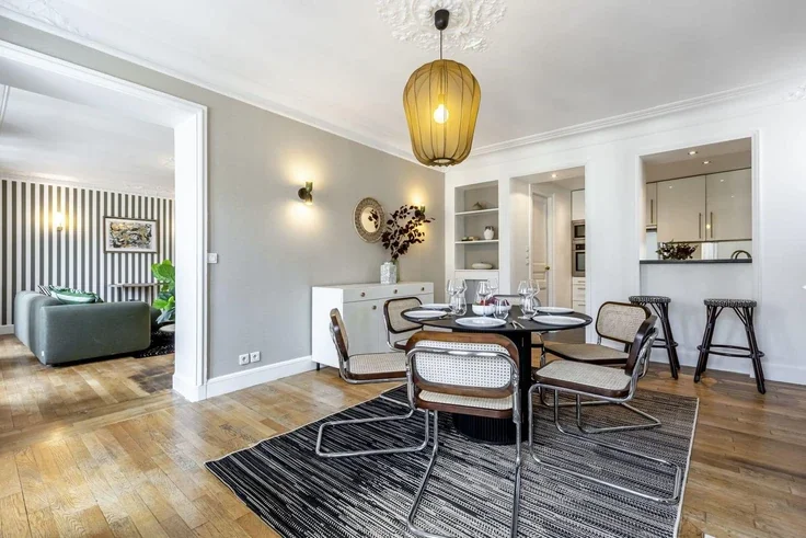 Appartement Rue Saint-Lazare à Paris