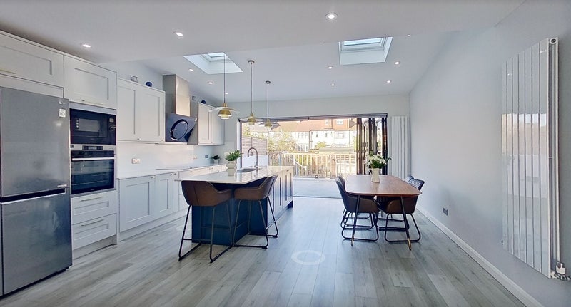 Room Brooklands Avenue in Greater London