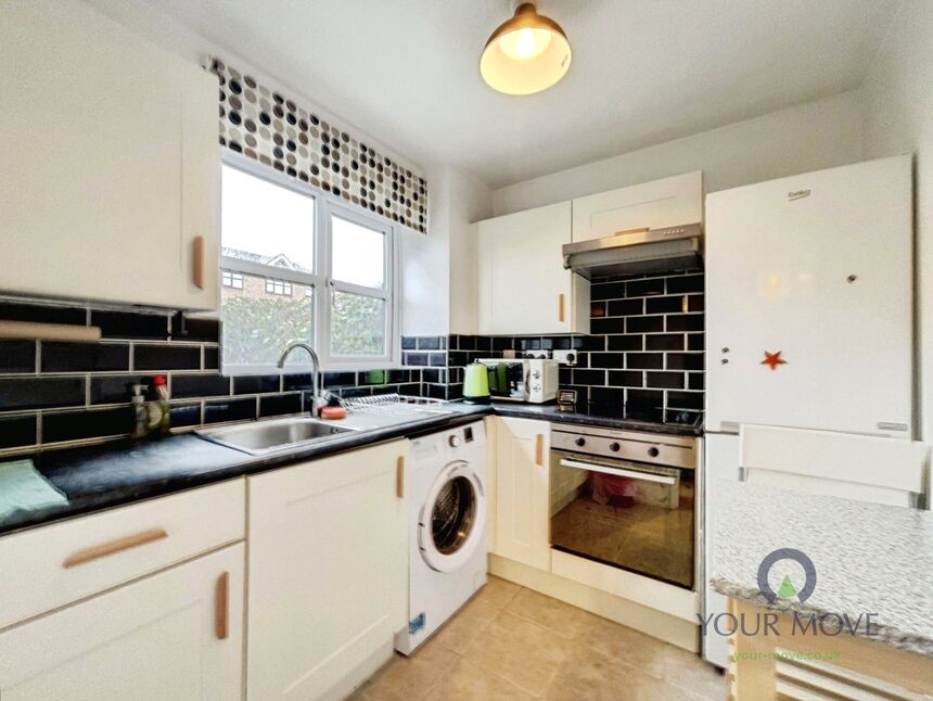 Flat John Williams Close in Greater London