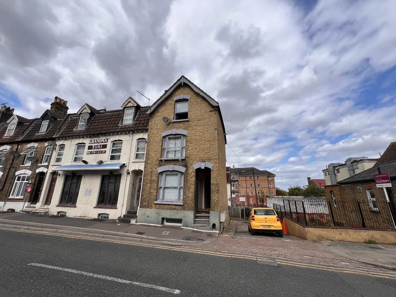 Flat High Street in Rochester
