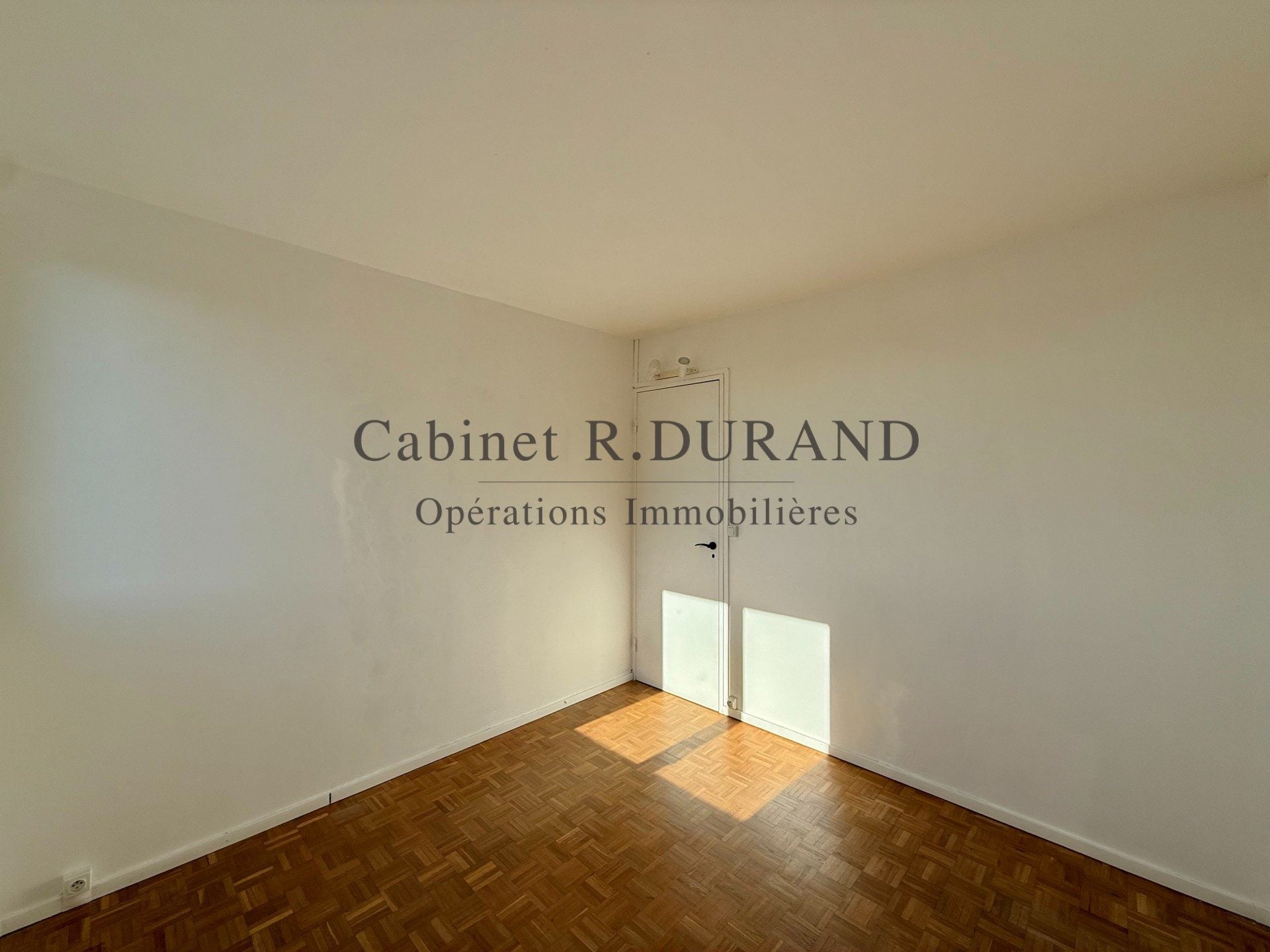 Flat Rue des Cerisiers in Colombes