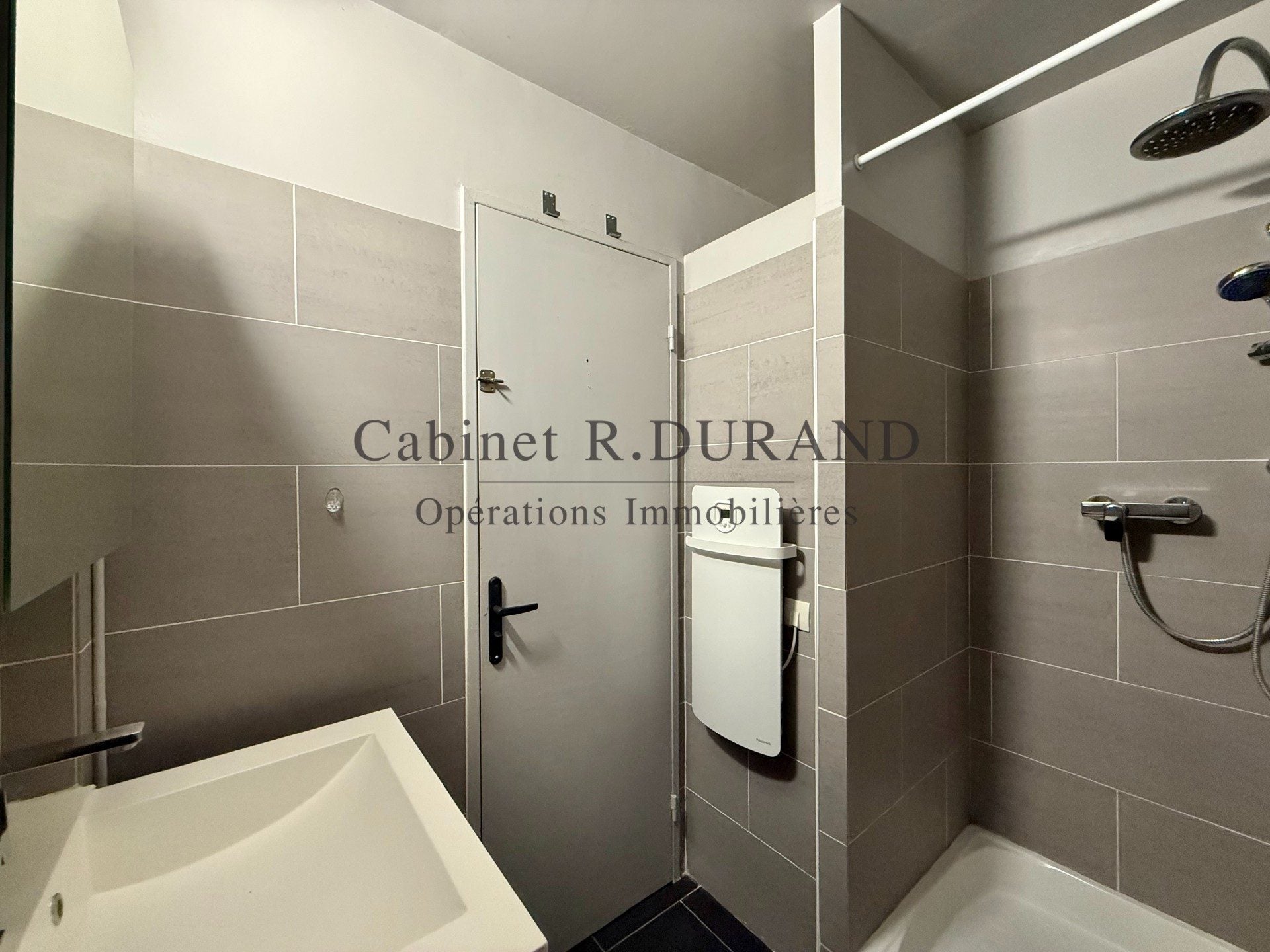Flat Rue des Cerisiers in Colombes
