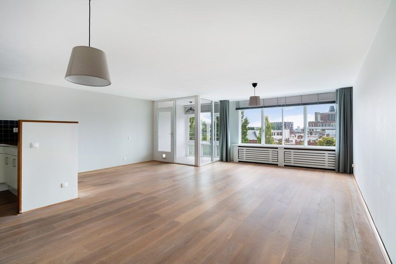 Flat Waldeck Pyrmontkade in Den Haag