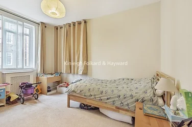 Flat Alwyn Avenue in Greater London