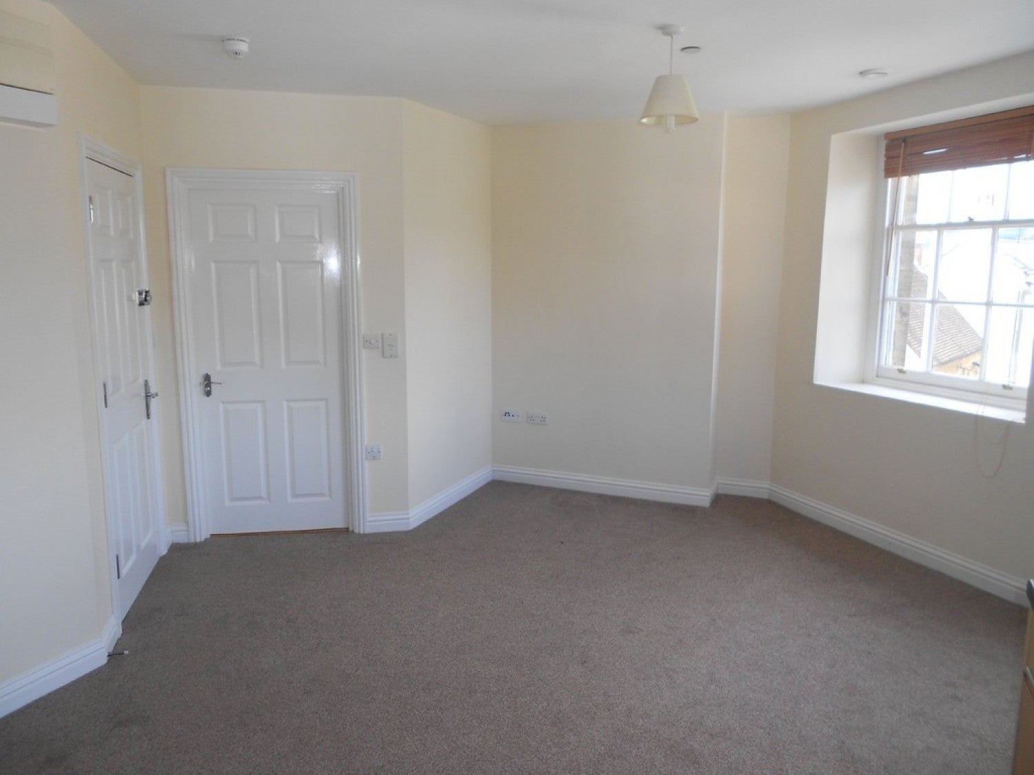 Flat Hendford in Yeovil