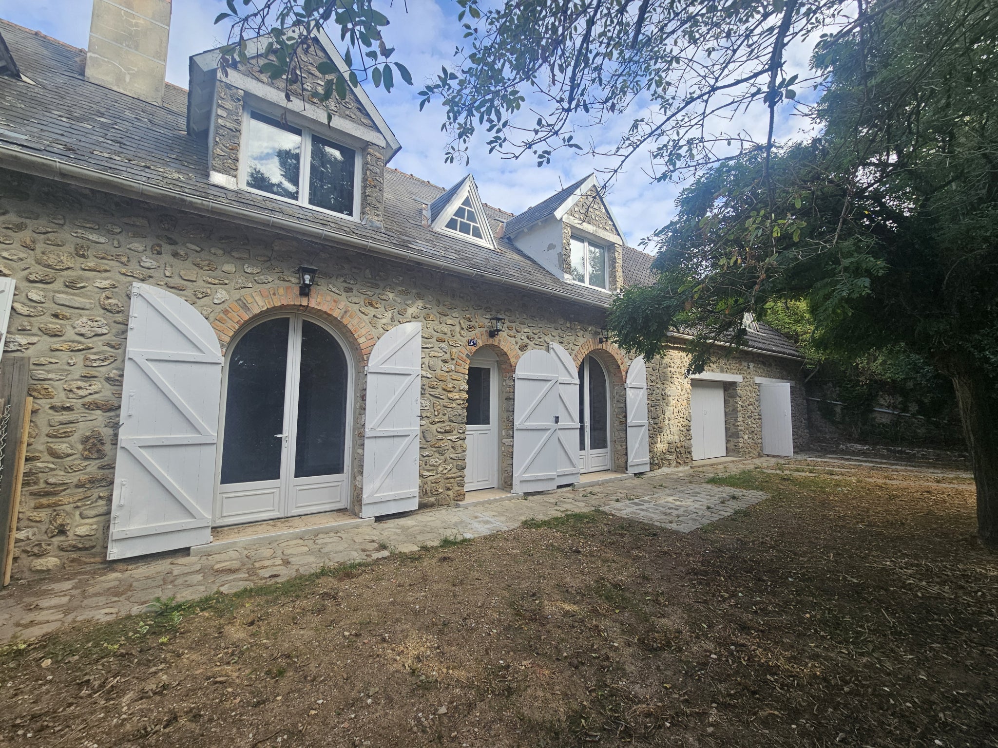 House Chemin des Granges-le-Roi à Arpajon in Roinville
