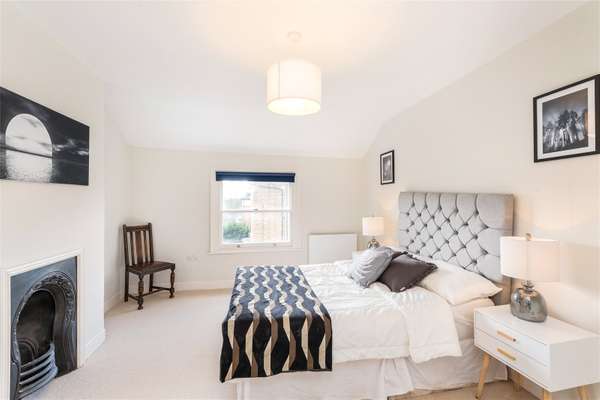 Flat The Grove in Greater London