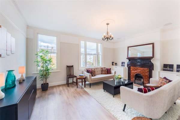 Flat The Grove in Greater London