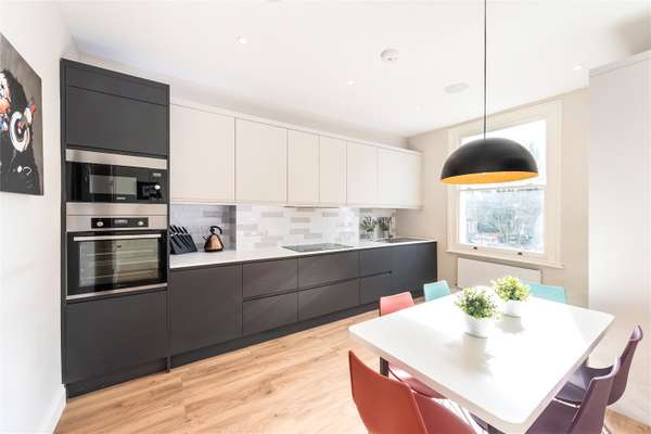 Flat The Grove in Greater London