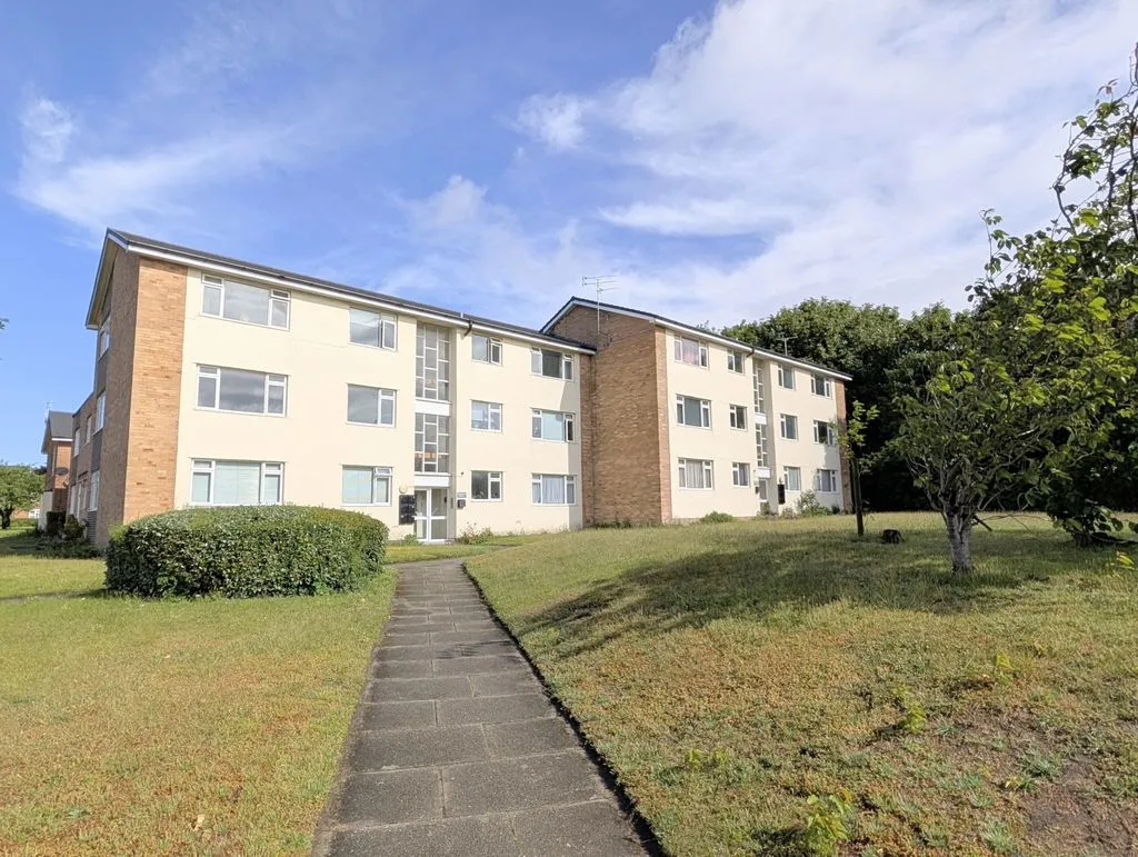 Flat Westcliffe Road in Southport