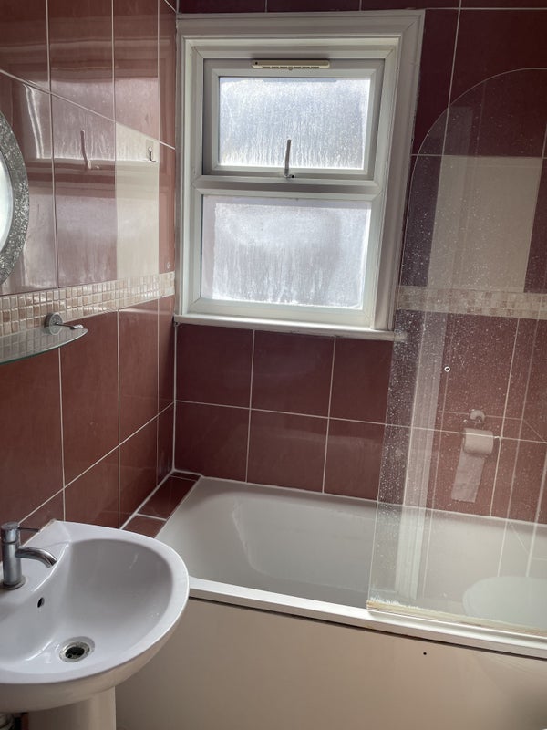 Room Blackhorse Lane in Greater London