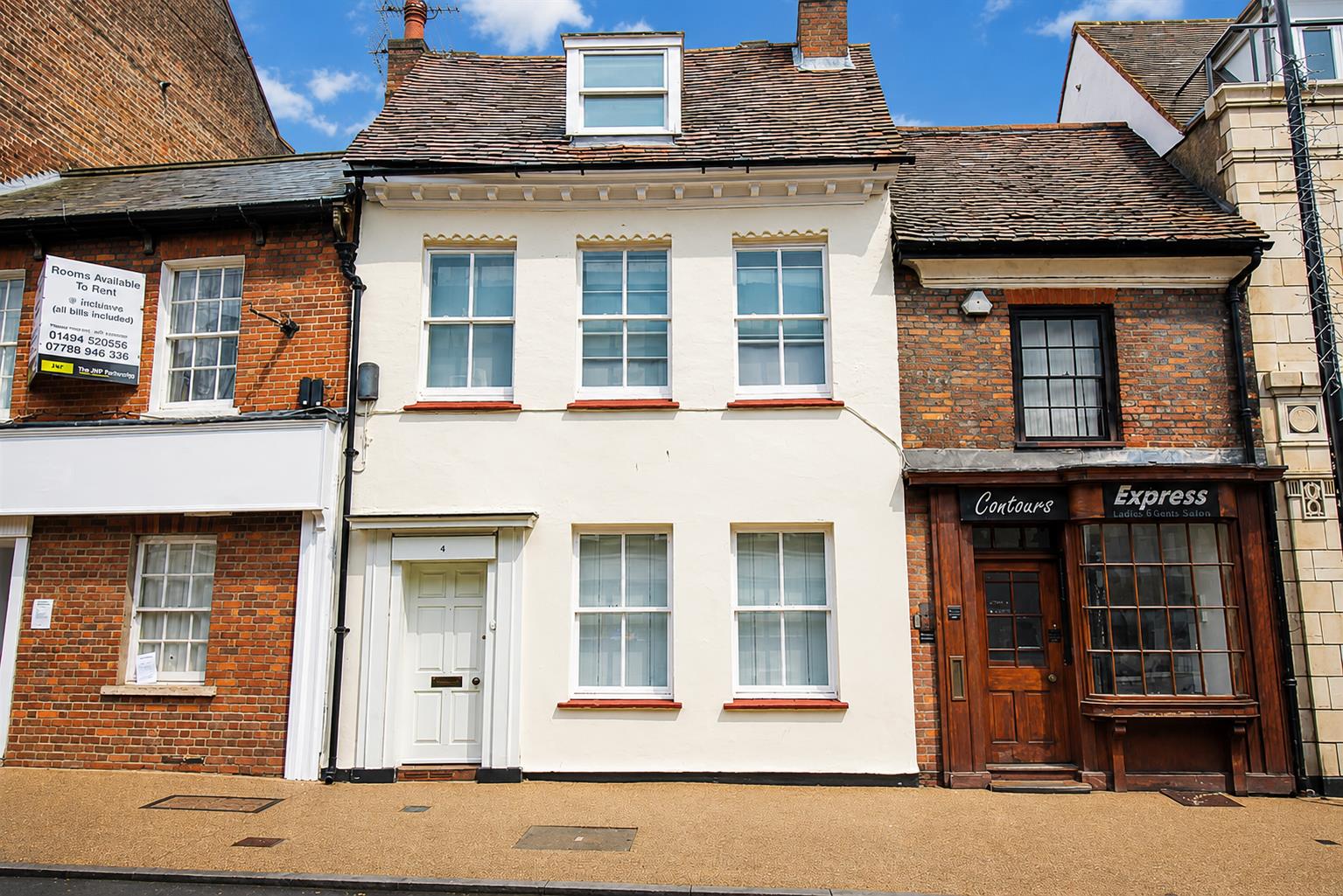 Room Easton Street in High Wycombe