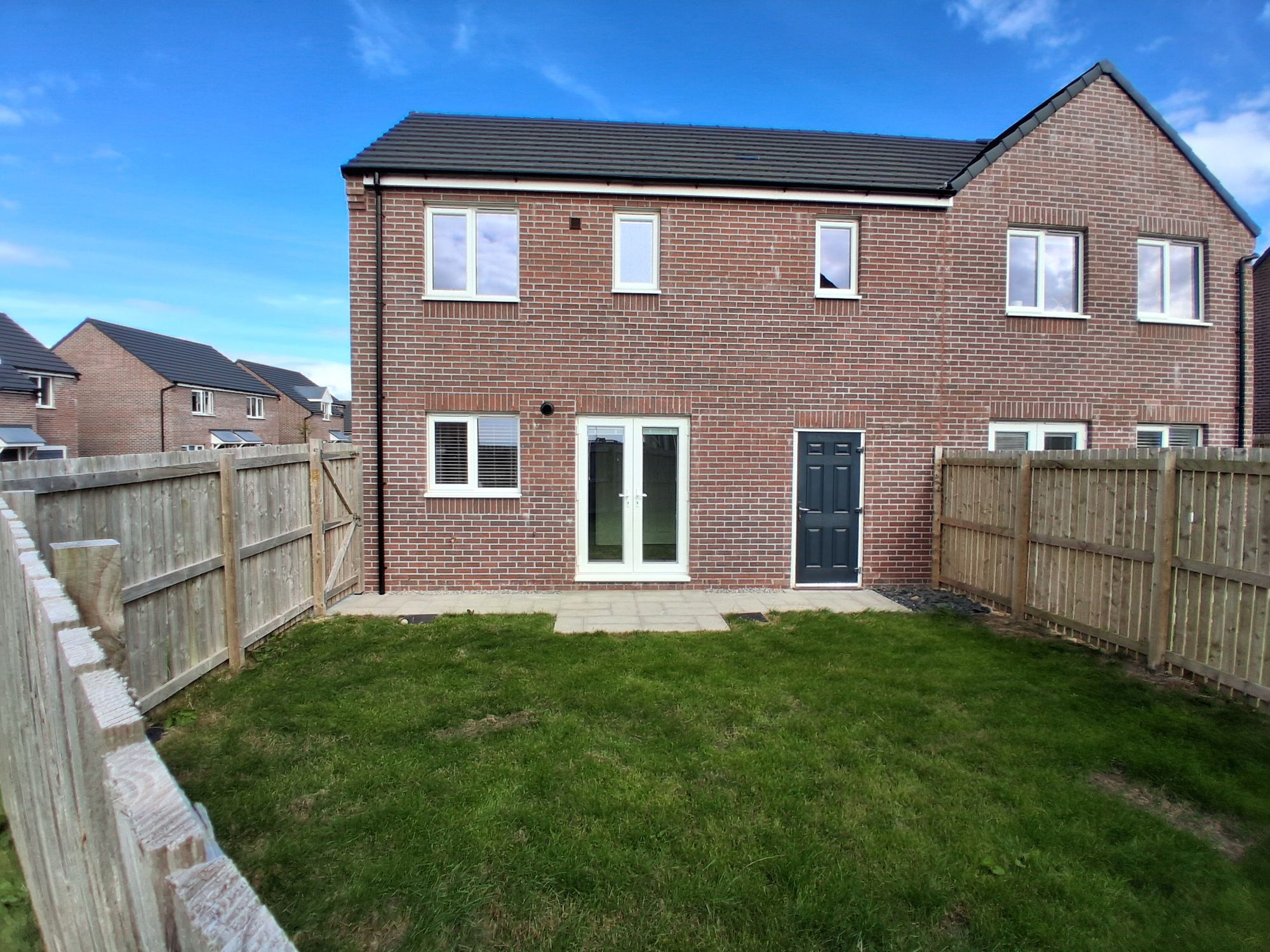 House Waters Edge Close in Whitehaven